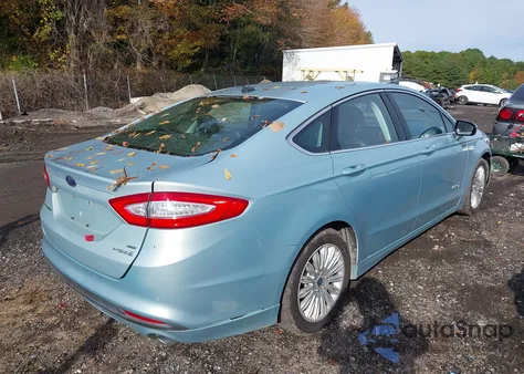 2013 Ford Fusion Hybrid Se из США, поврежденный, VIN 3FA6P0LU9DR187044